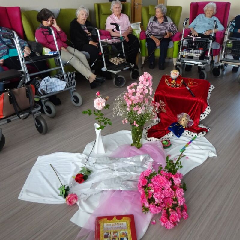 Maerchen 4_edited_edited.jpg